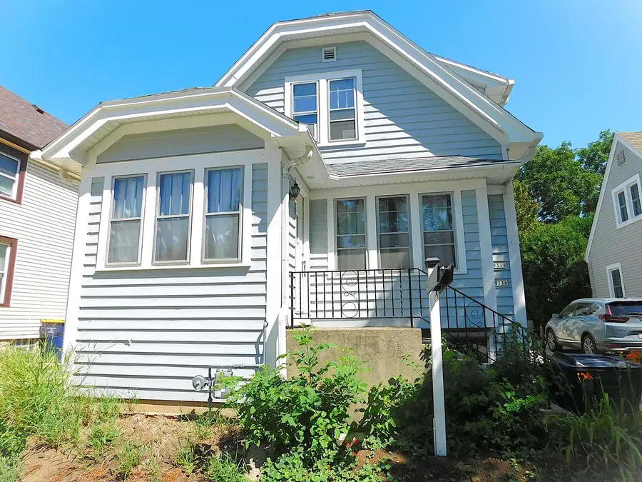 9316 W Mitchell STREET, West Allis, WI 53214 - #3