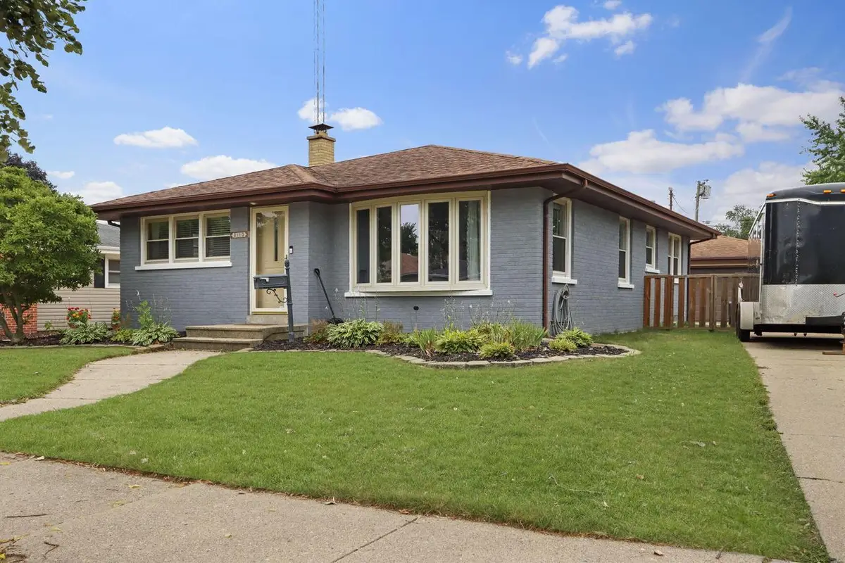 2110 16th AVENUE, Kenosha, WI 53140 - #1