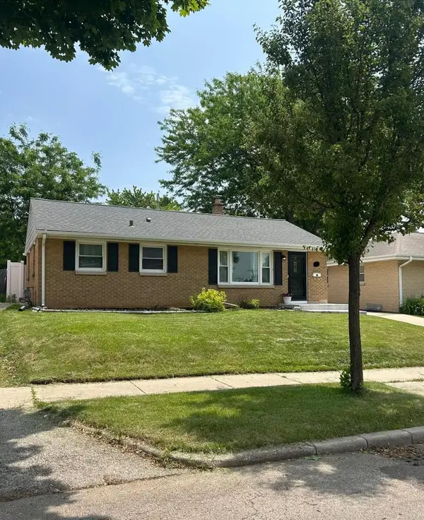 4454 S 1st STREET, Milwaukee, WI 53207