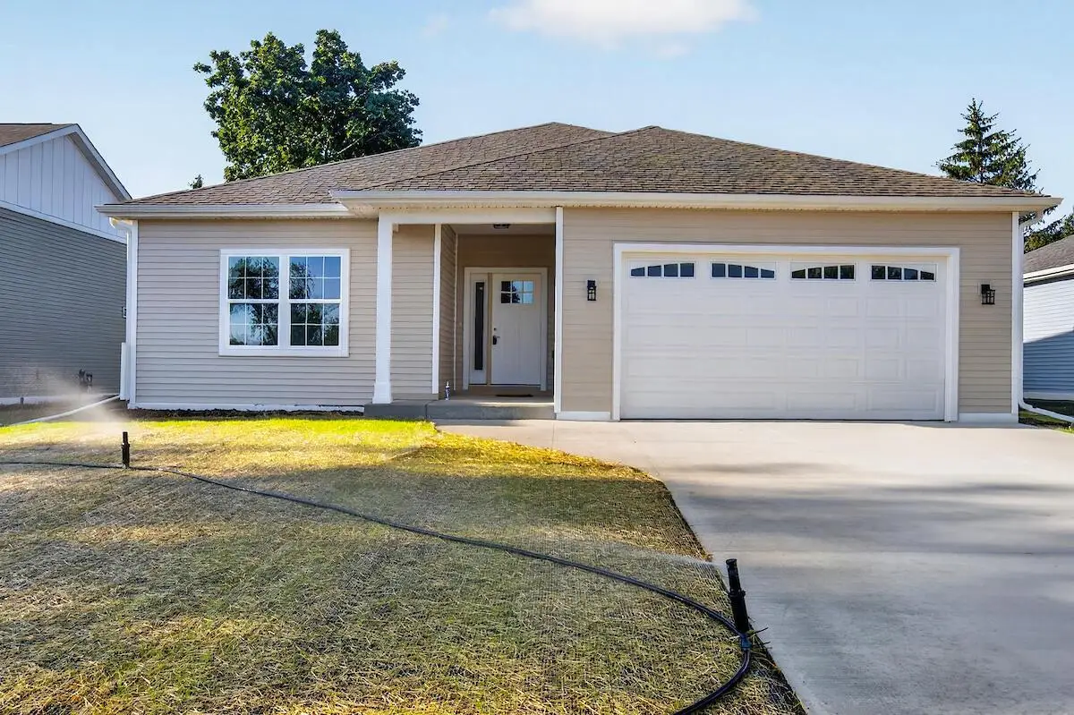 5323 Emstan Hills ROAD, Racine, WI 53406 - #1