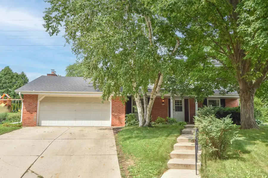 2751 N 118th STREET, Wauwatosa, WI 53222 - #3