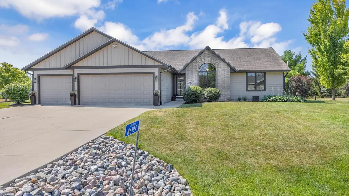 N6194 Kapur DRIVE, Sheboygan Falls, WI 53085 - #1
