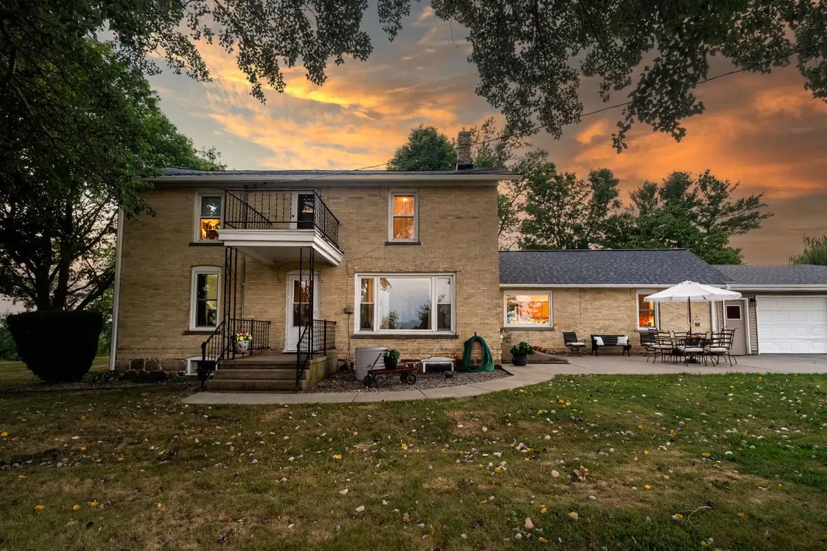 W1554 North Side DRIVE, Oconomowoc, WI 53066 - #1