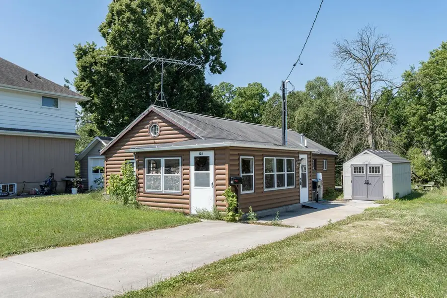 128 S Nebraska STREET, Horicon, WI 53032 - #3