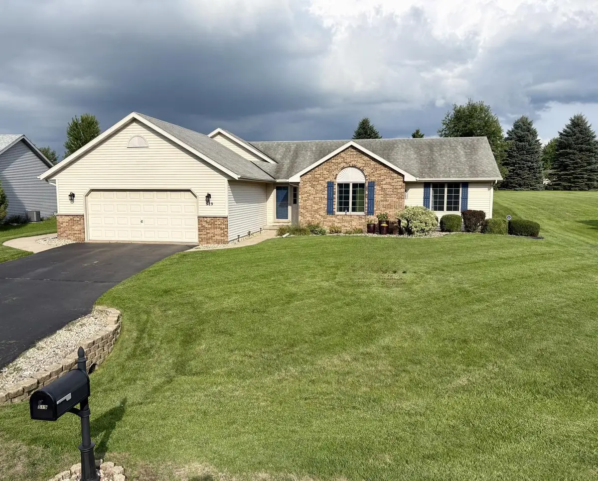 519 Danielson DRIVE, Darien, WI 53114 - #1
