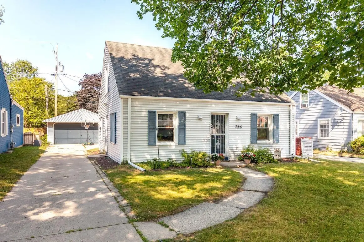 735 N 112th STREET, Wauwatosa, WI 53226 - #1