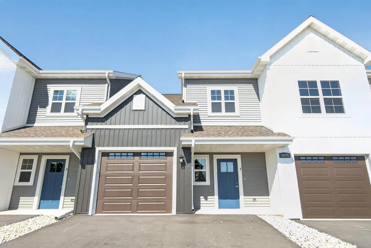 1675 Reigle DRIVE #4, Kewaskum, WI 53040 - #1