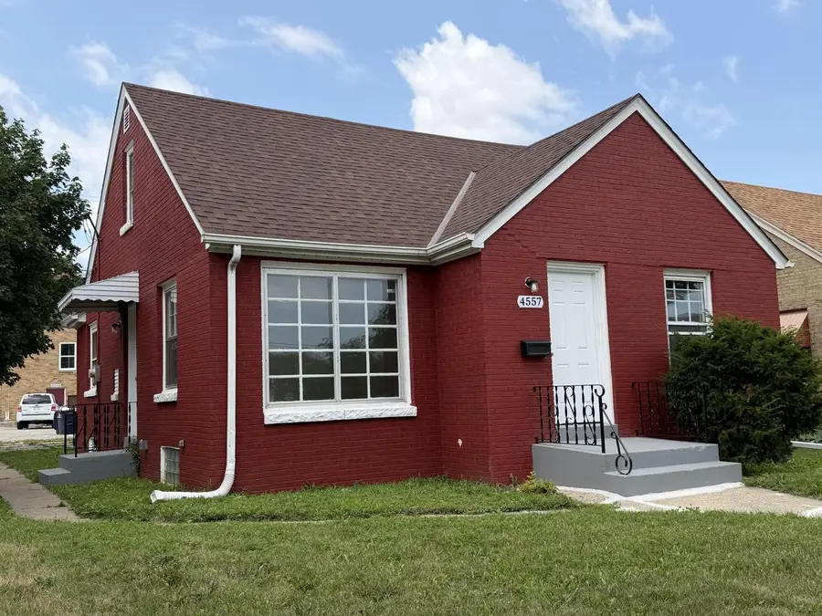 4557 N 26th STREET, Milwaukee, WI 53209 - #3