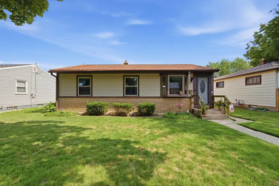 7849 W Herbert AVENUE, Milwaukee, WI 53218 - #2