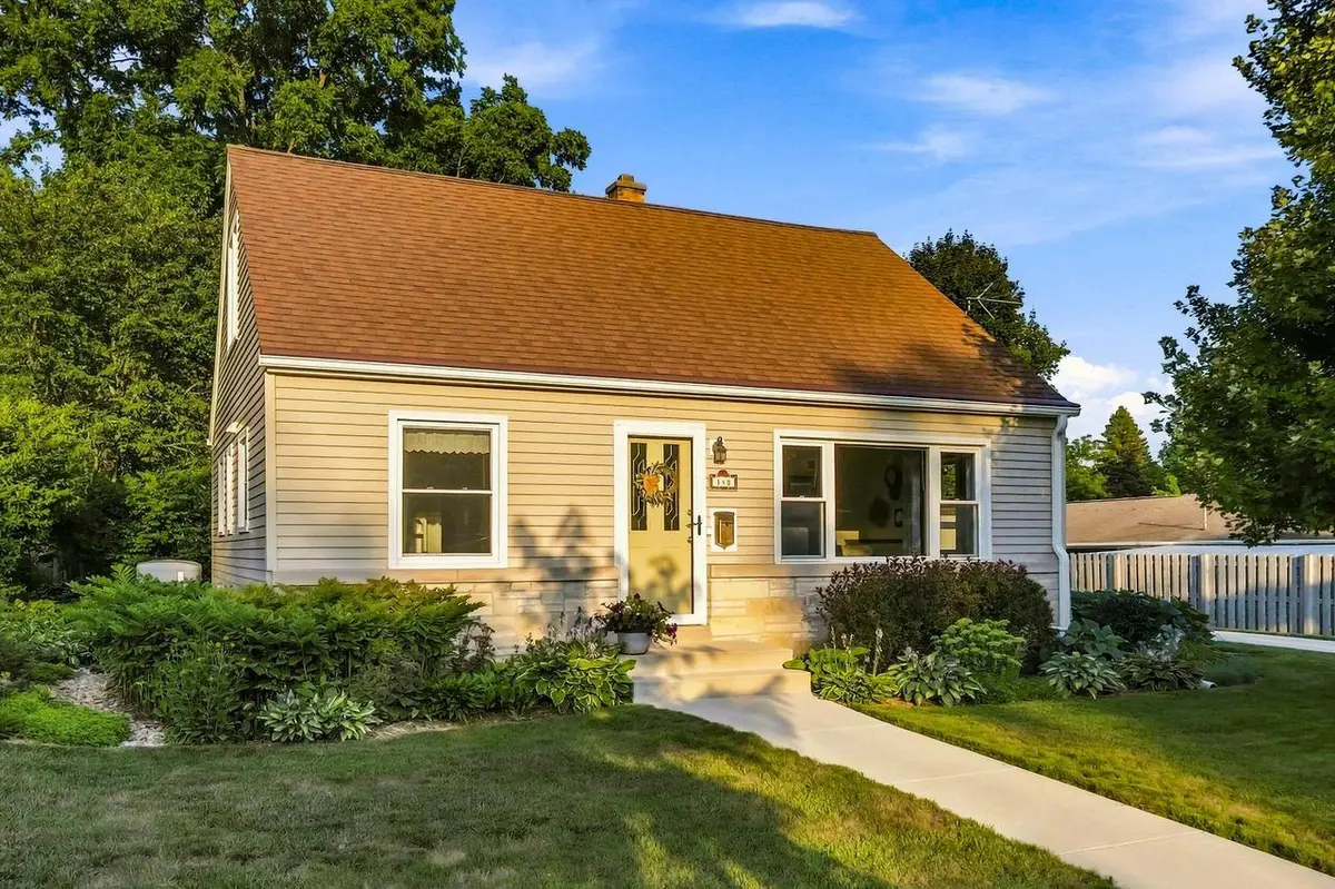 148 Tower DRIVE, Port Washington, WI 53074 - #1