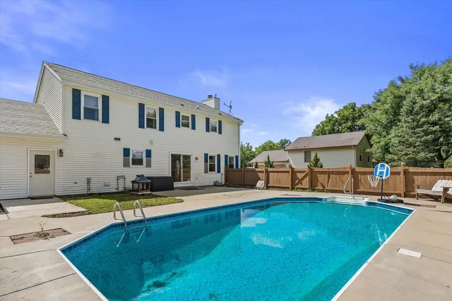 7115 Joy Marie LANE, Waterford, WI 53185 - #3
