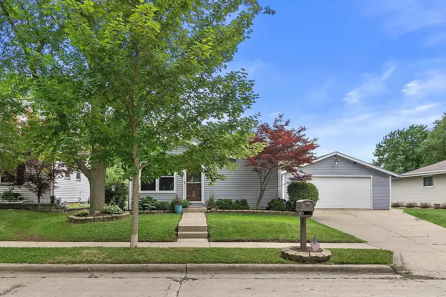 5253 S 8th STREET, Milwaukee, WI 53221 - #3