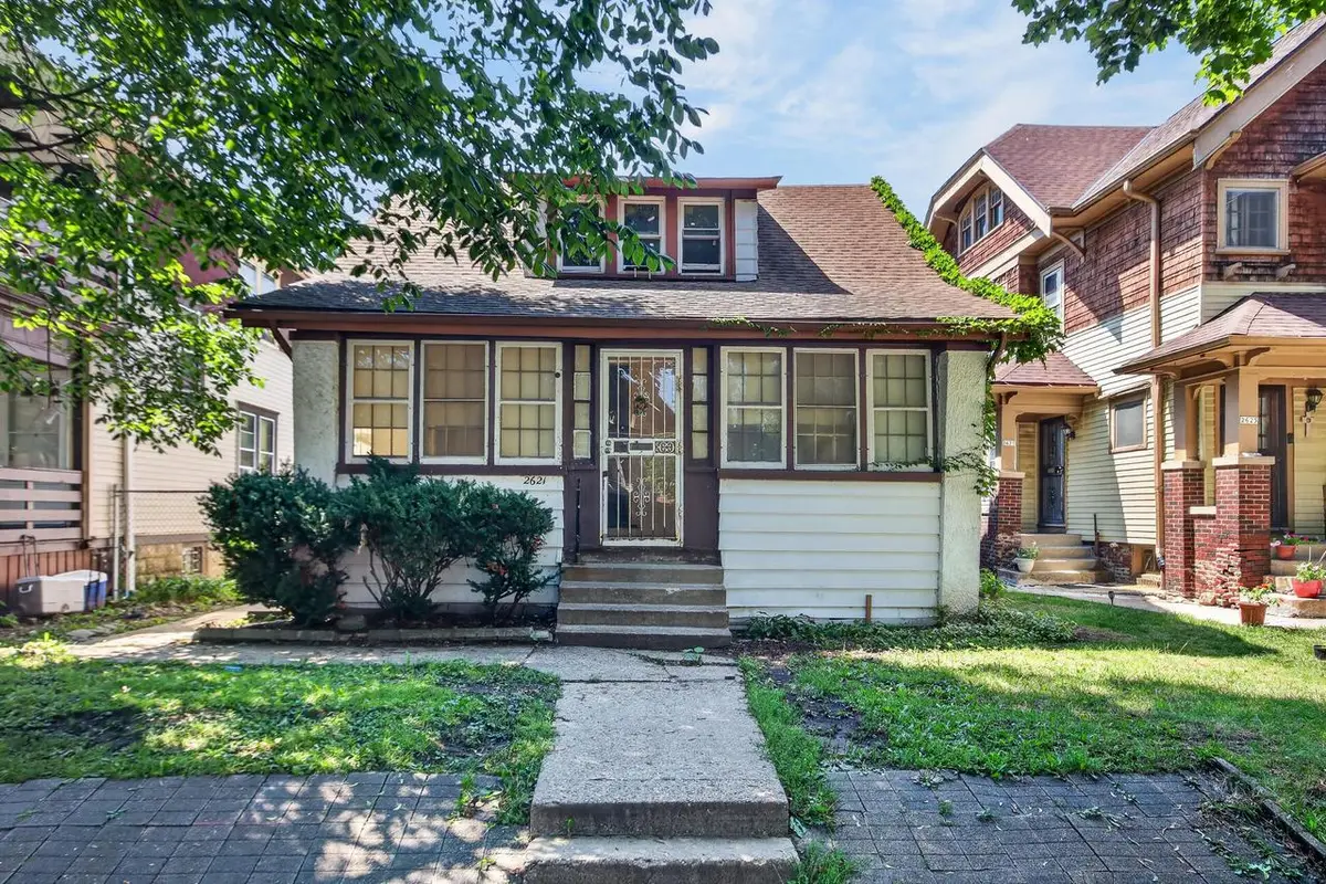 2621 N 49th STREET, Milwaukee, WI 53210 - #1