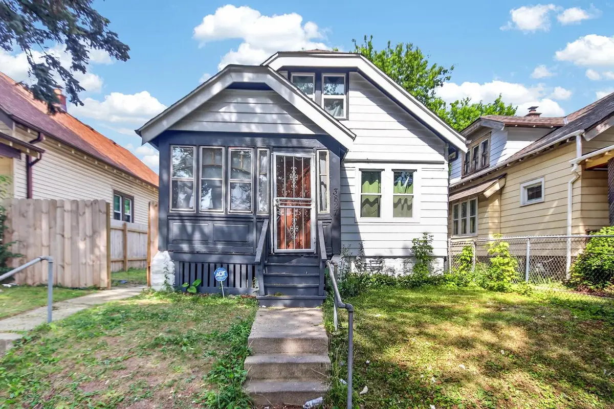 3827 Dr William Finlayson STREET, Milwaukee, WI 53212 - #1