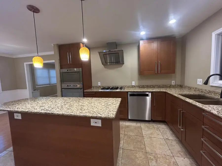 W330N5570 Linden CIRCLE E, Nashotah, WI 53058 - #3