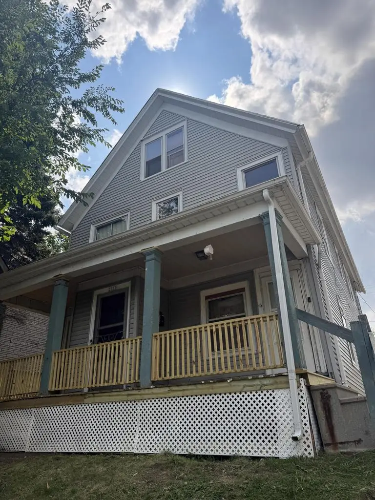 2507 N Buffum STREET #2509/2509A, Milwaukee, WI 53212 - #2