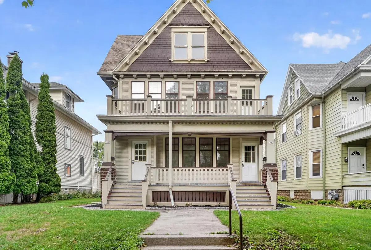2951 N Farwell AVENUE #2953, Milwaukee, WI 53211 - #1