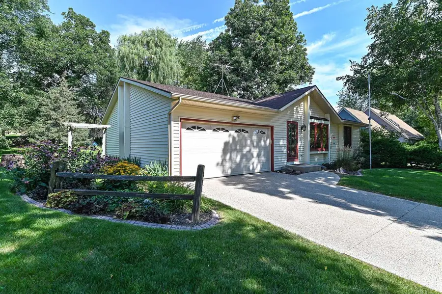 310 S Grandview BOULEVARD, Waukesha, WI 53188 - #2