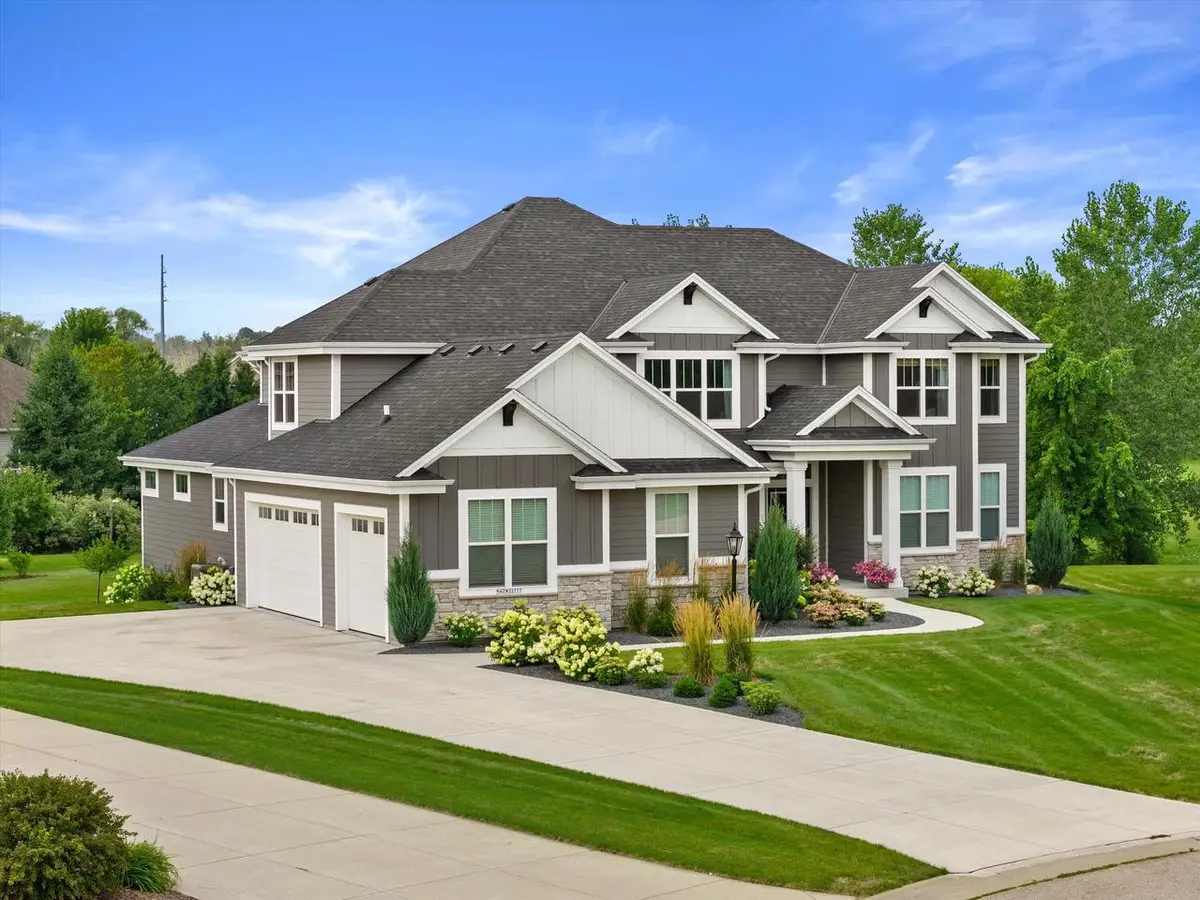 N42W22777 London COURT, Pewaukee, WI 53072 - #1