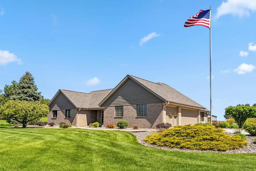 8118 Dunkelow ROAD, Franksville, WI 53126 - #2
