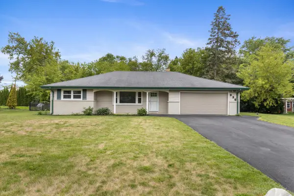 335 Fairway DRIVE, Brookfield, WI 53005