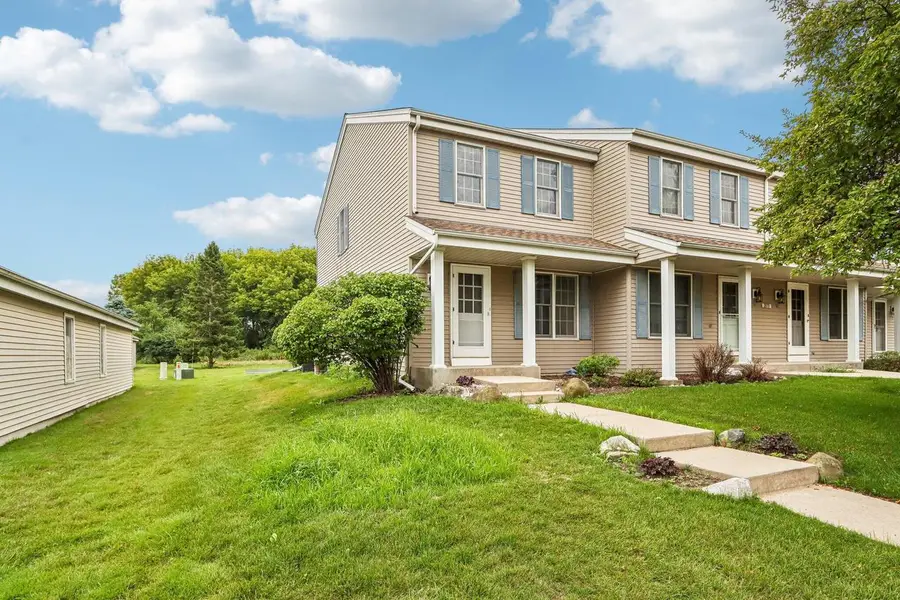 2070 Cliff Alex COURT S #A, Waukesha, WI 53189 - #3