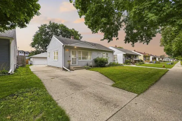 159 W Armour AVENUE, Milwaukee, WI 53207