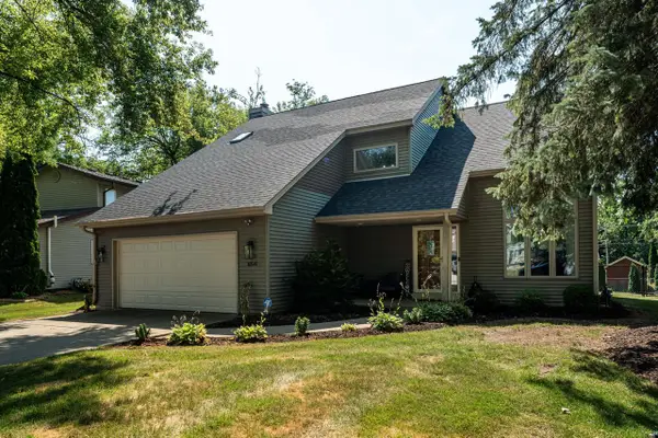 10541 W Pine Ridge ROAD, Milwaukee, WI 53228