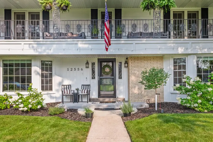 12556 N La Belle COURT, Mequon, WI 53092 - #2