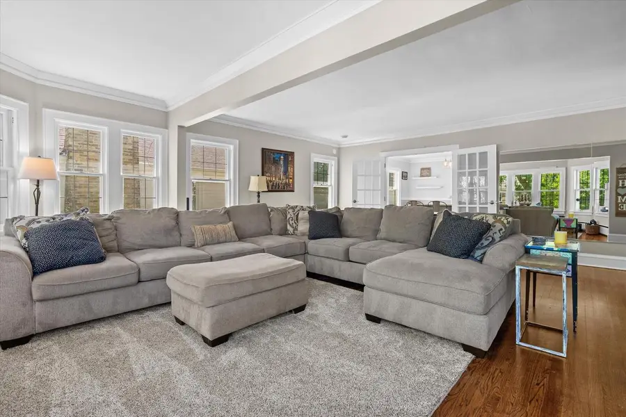 609 E Lake View AVENUE, Whitefish Bay, WI 53217 - #3