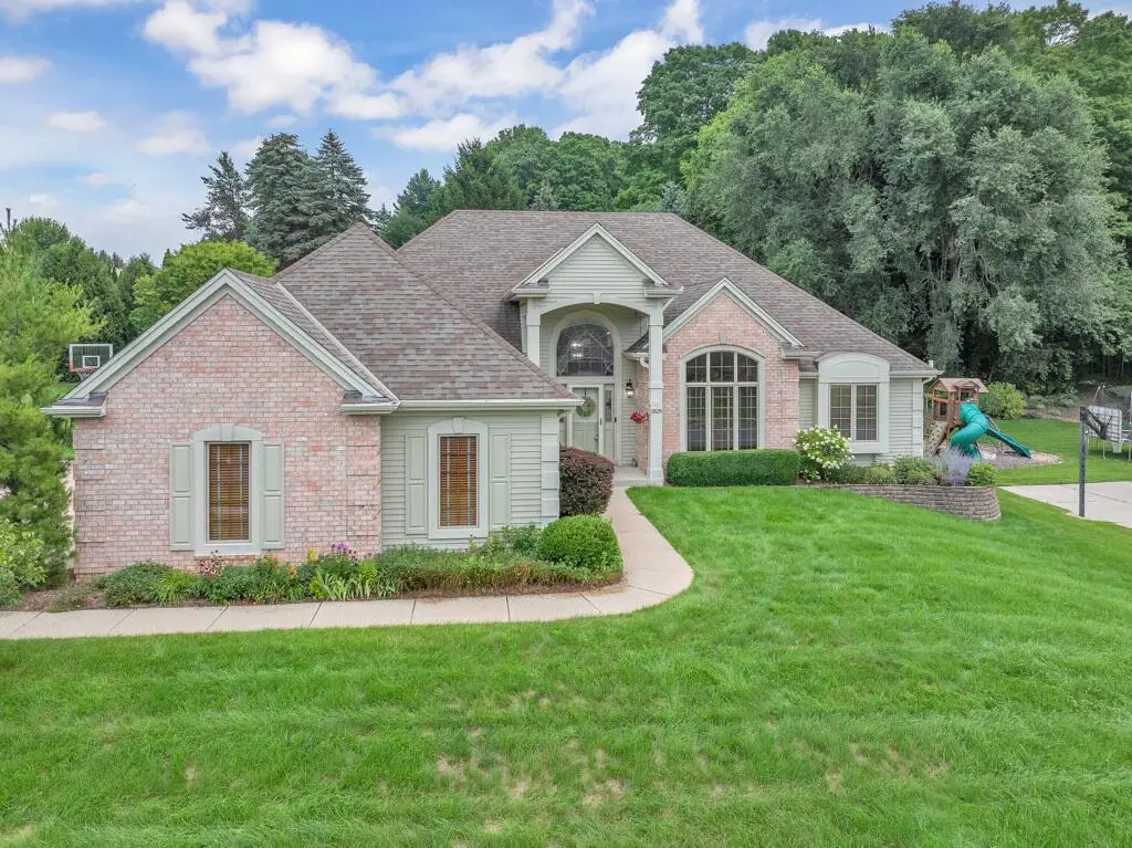 1828 Blackfoot COURT, Grafton, WI 53024 - #1