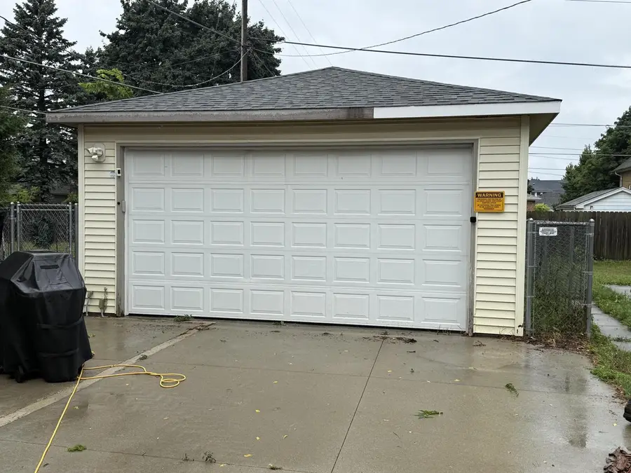 1616 E Eden PLACE, Saint Francis, WI 53235 - #2
