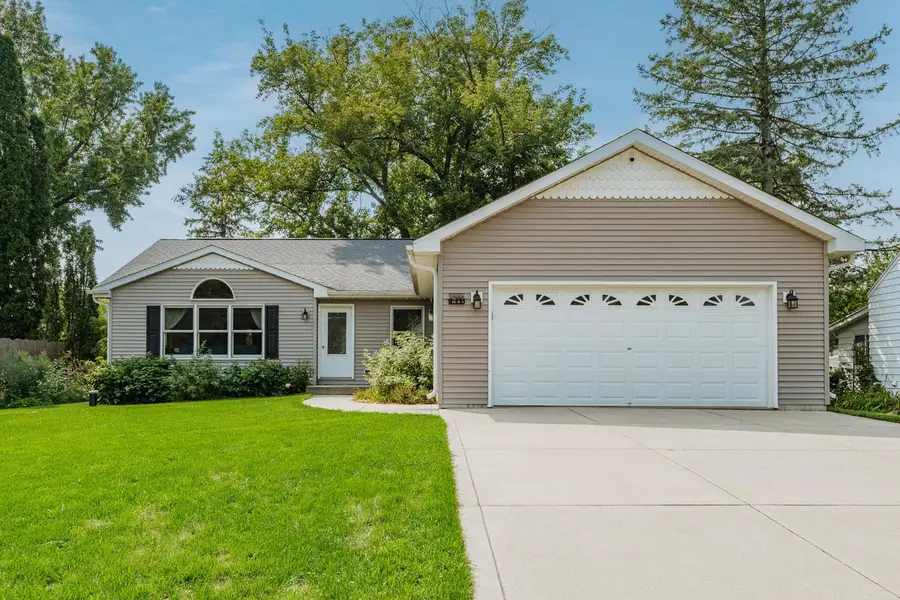 7295 N Lake STREET, Lannon, WI 53046 - #2
