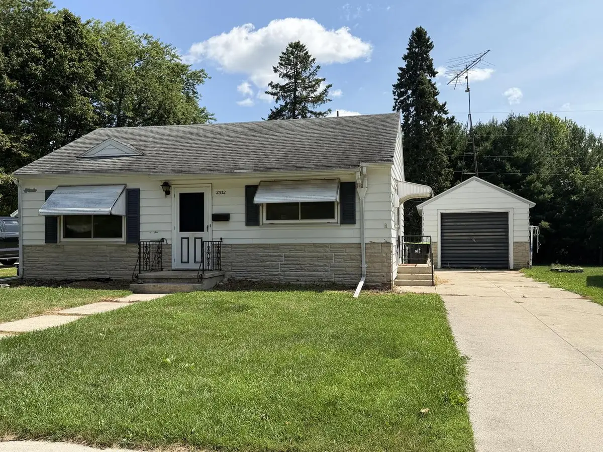 2332 Van Buren STREET, New Holstein, WI 53061 - #1