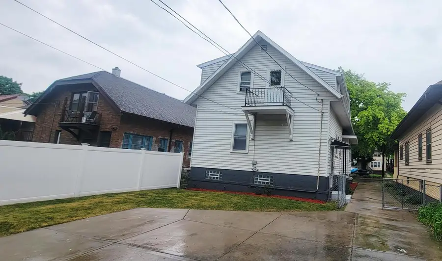 1723 S Layton BOULEVARD, Milwaukee, WI 53215 - #2