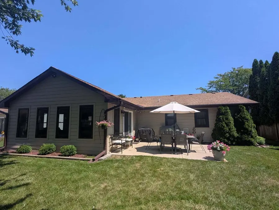 5553 S Swift AVENUE, Cudahy, WI 53110 - #2