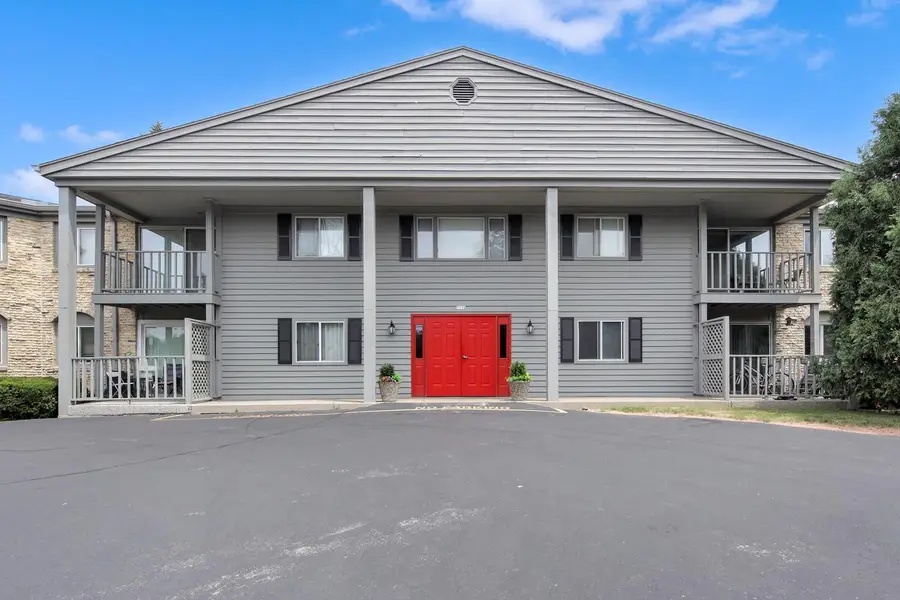 7234 N Green Bay AVENUE #208, Glendale, WI 53209 - #2