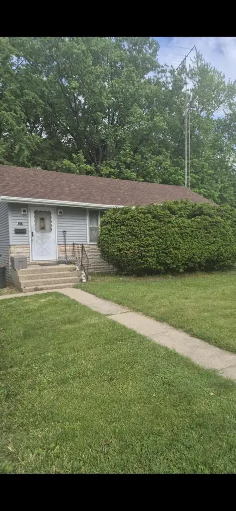 517 N Wisconsin STREET, Elkhorn, WI 53121