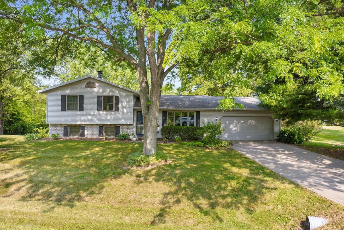 921 Wesley ROAD, Oregon, WI 53575 - #1