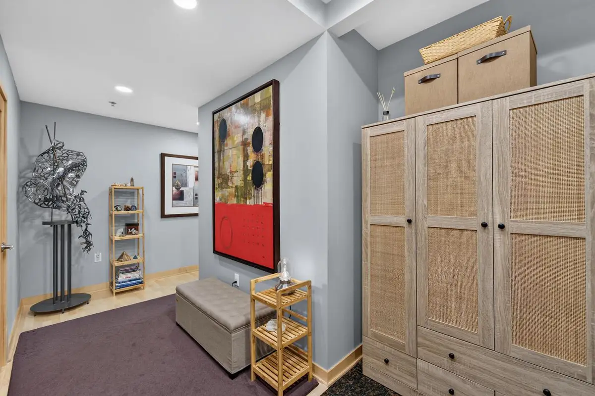 1325 N Van Buren STREET #202, Milwaukee, WI 53202 - #1