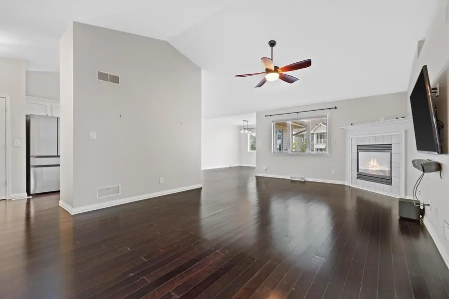 8407 S Cortland DRIVE, Oak Creek, WI 53154 - #3