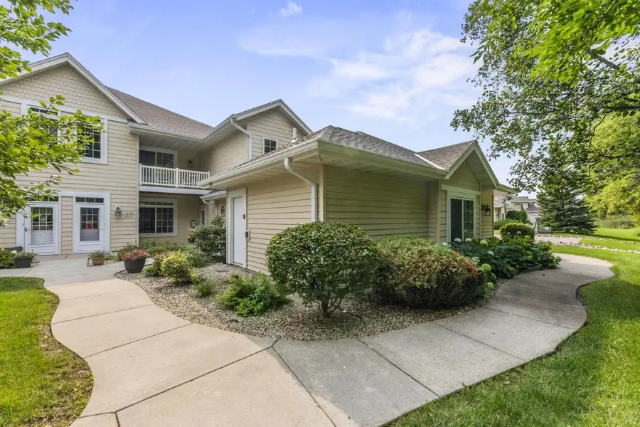 W398N6071 Autumn Woods DRIVE, Oconomowoc, WI 53066 - #3