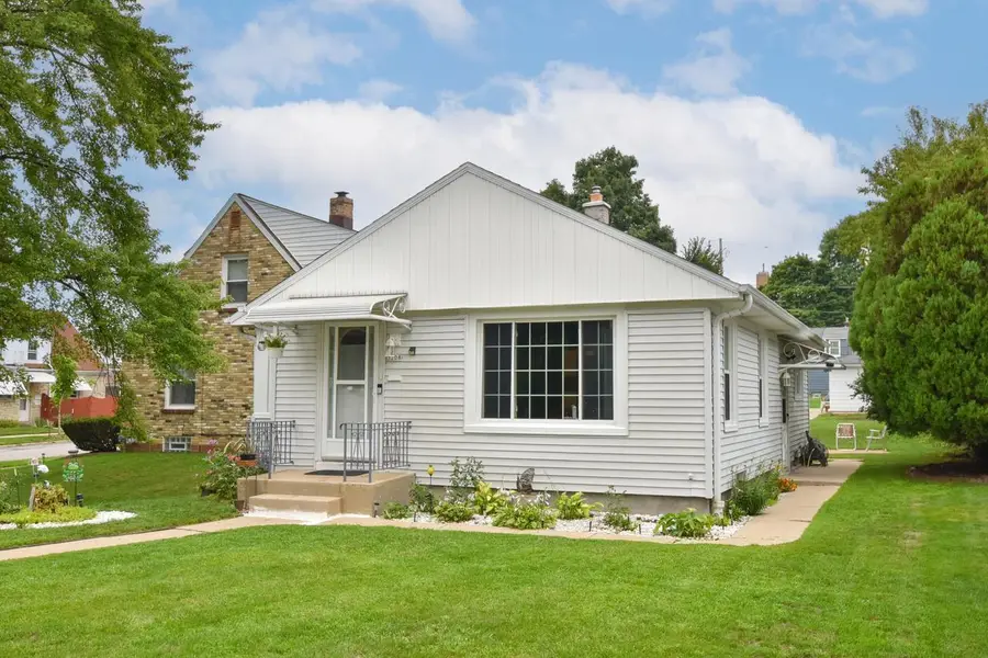 3208 S 30th STREET, Milwaukee, WI 53215 - #3