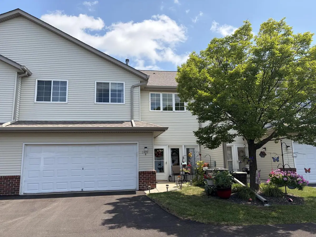 2412 Fox River PARKWAY #H, Waukesha, WI 53189 - #1