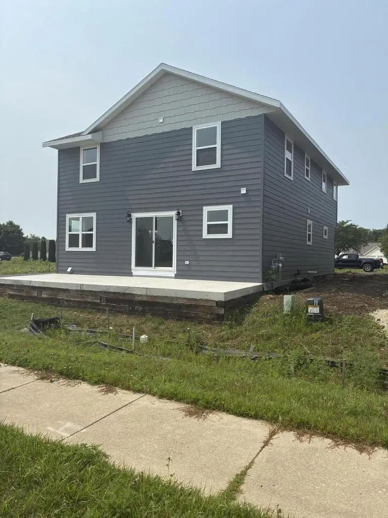 811 Arthur DRIVE, Milton, WI 53563 - #1