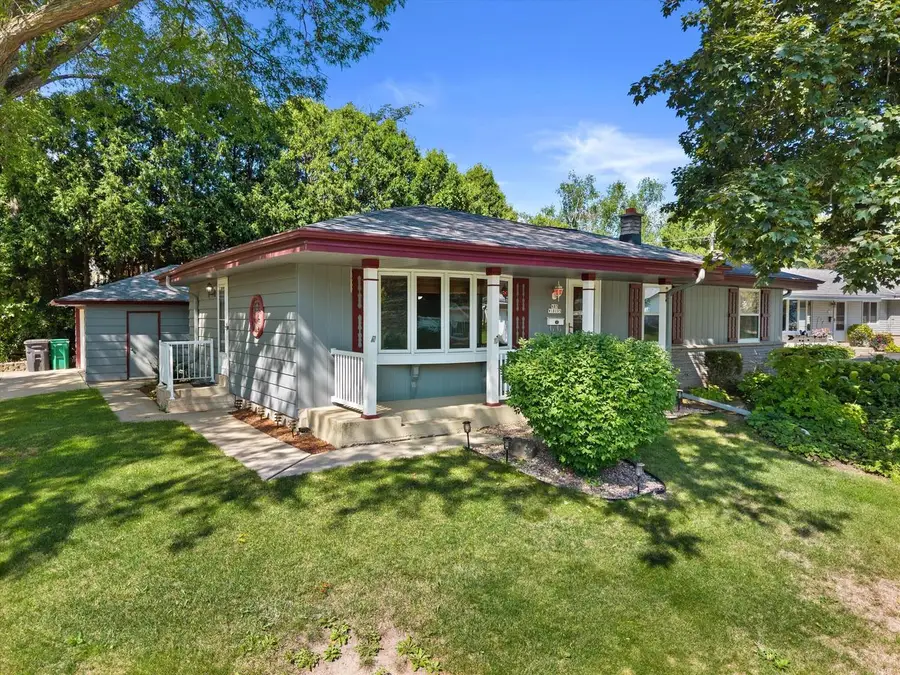N85W18195 Lawrence AVENUE, Menomonee Falls, WI 53051 - #3