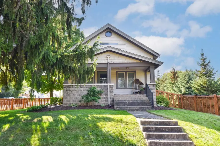 W161N9057 Hayes AVENUE, Menomonee Falls, WI 53051 - #2
