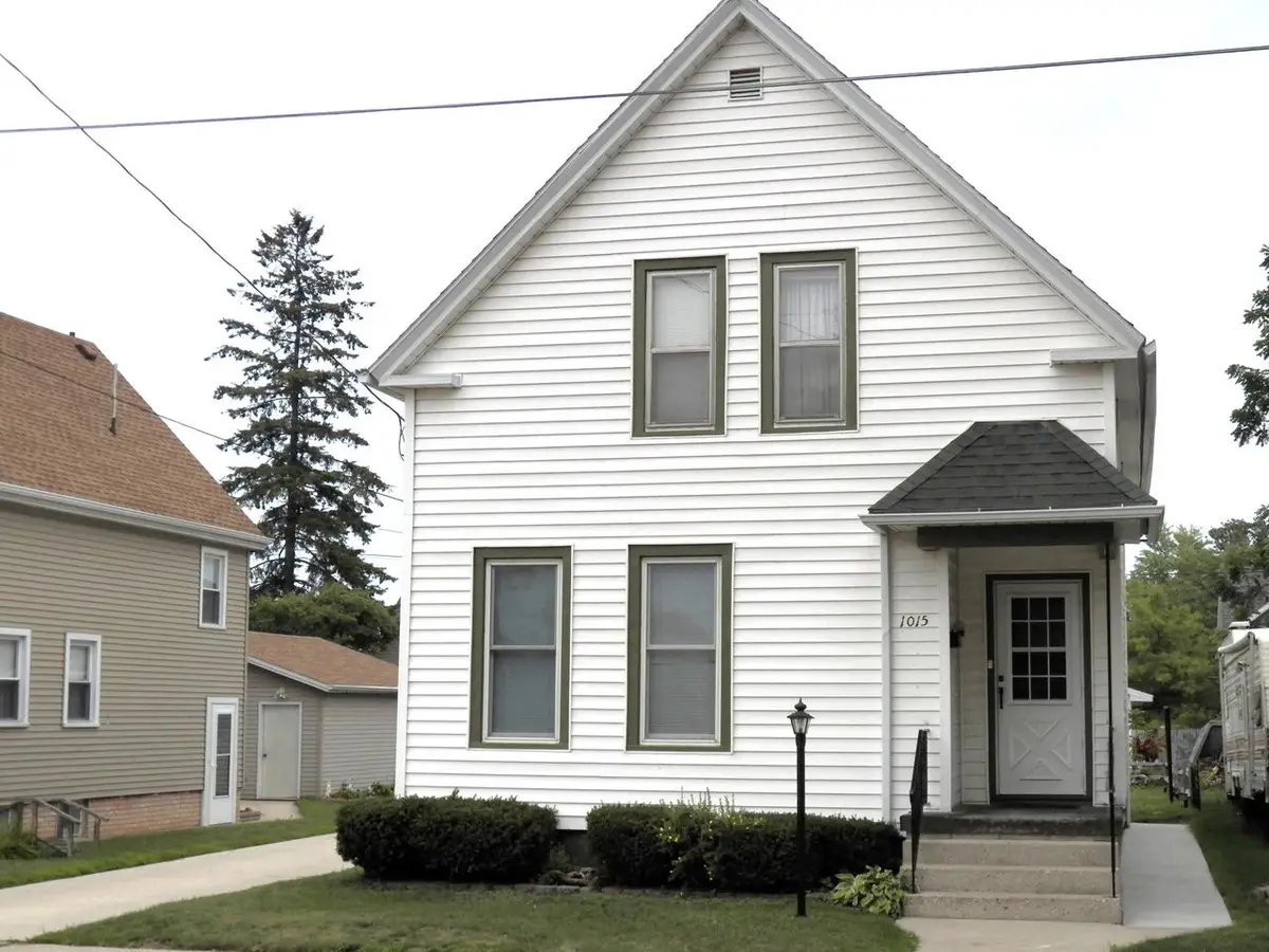 1015 S 18 STREET, Manitowoc, WI 54220 - #1