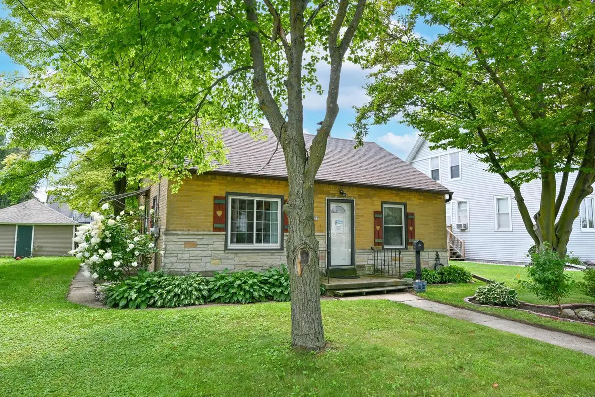 229 South STREET, West Bend, WI 53095 - #1