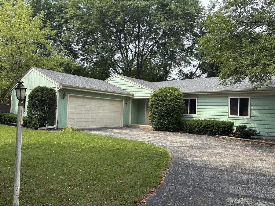 2234 Yvonne STREET, Waukesha, WI 53188 - #2